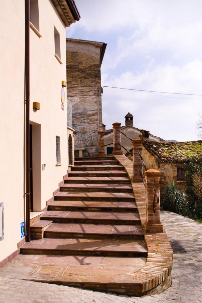 Agriturismo Pozzuolo Serrungarina Εξωτερικό φωτογραφία